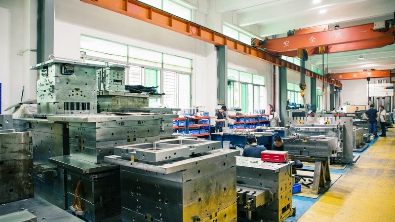 汽车双色内饰件模具加工：揭秘价格背后的技术奥秘**